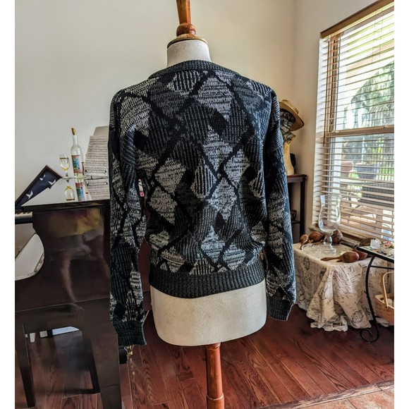 Vintage Sasson Women's Abstract Pattern Winter Sweater.  Sz S - Picture 8 of 14